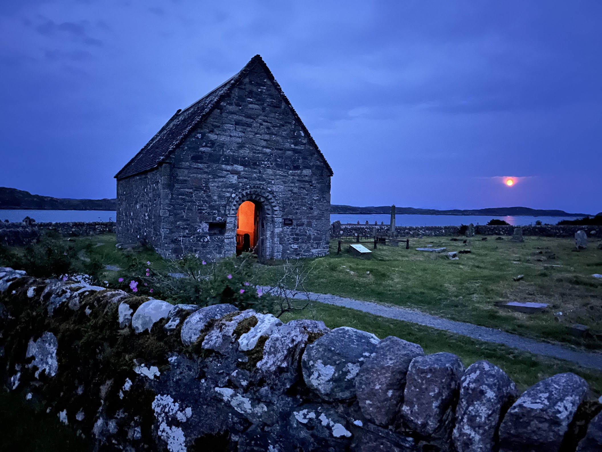 Triple spiral, Fairy Fire motif